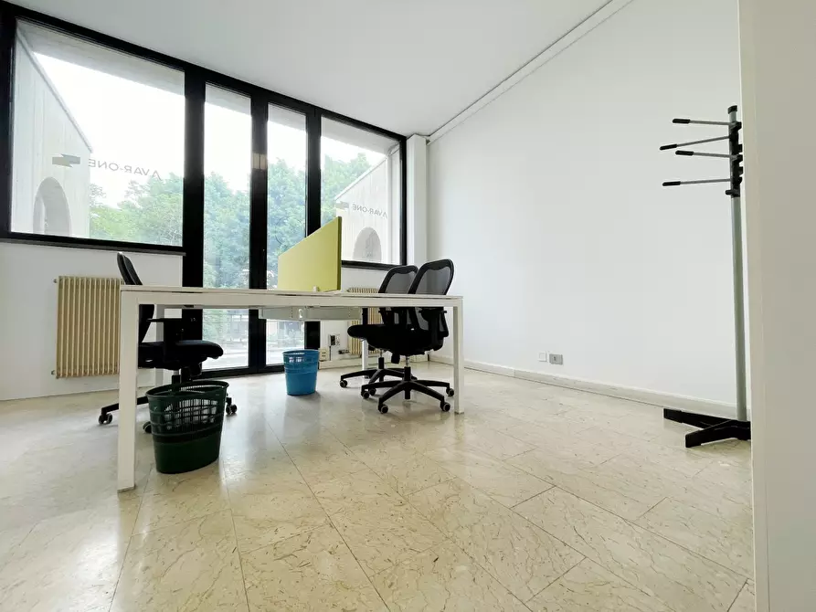 Immagine 5 di Ufficio in vendita  in Via Colombo a Piacenza