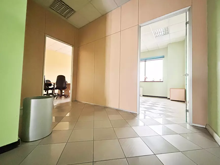 Immagine 9 di Ufficio in affitto  in Via Colombo a Piacenza