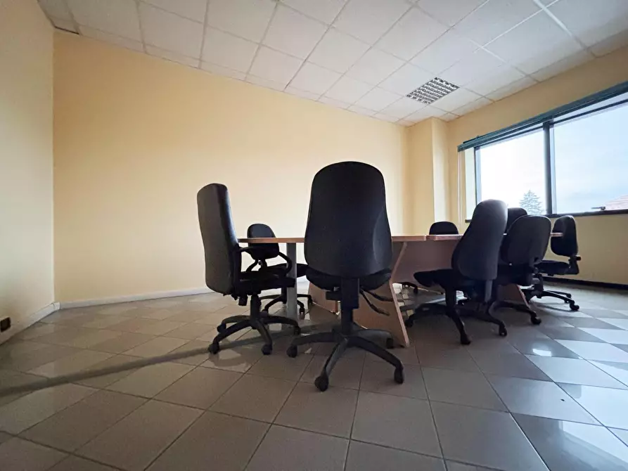 Immagine 11 di Ufficio in affitto  in Via Colombo a Piacenza