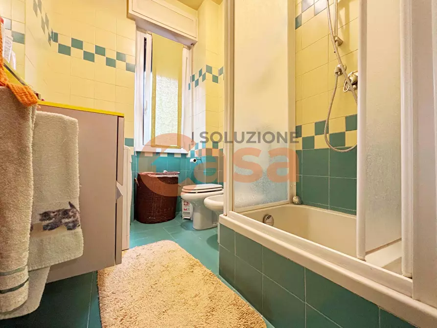 Immagine 13 di Appartamento in vendita  in Viale Gran Sasso a Milano