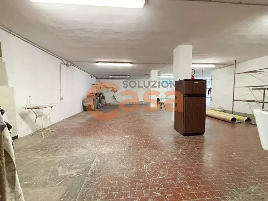 Immagine 2 di Capannone industriale in vendita  in Via Toscanini a Piacenza