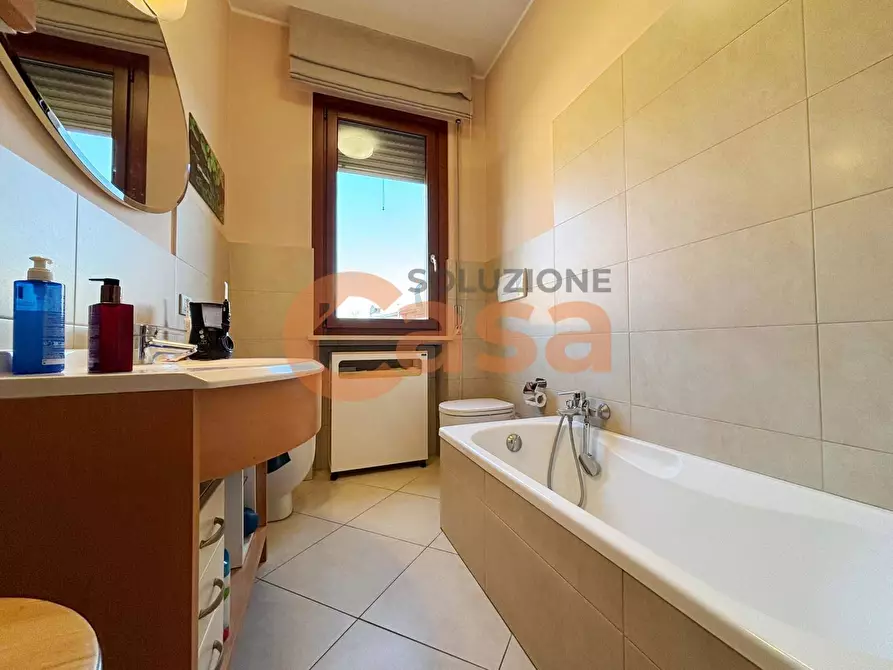 Immagine 18 di Villa in vendita  in Via Ansaldi a Piacenza