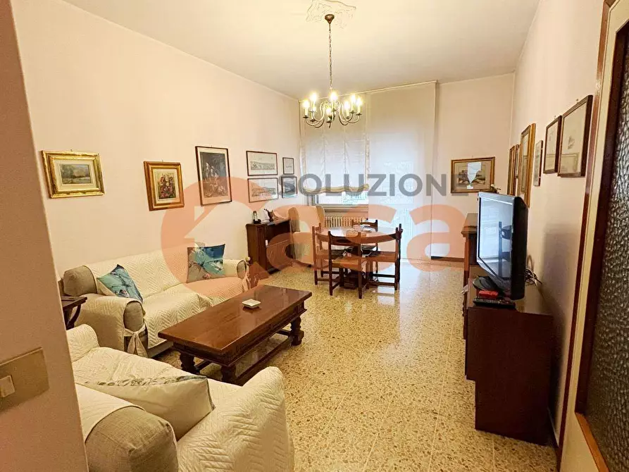Immagine 4 di Villa in vendita  in Via Grandi a Piacenza