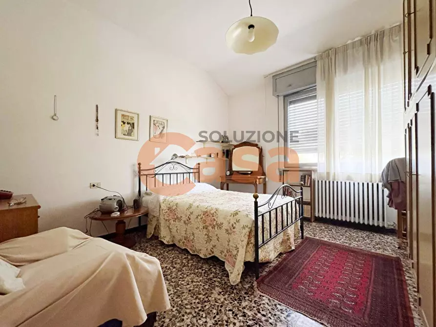 Immagine 10 di Villa in vendita  in Via Grandi a Piacenza