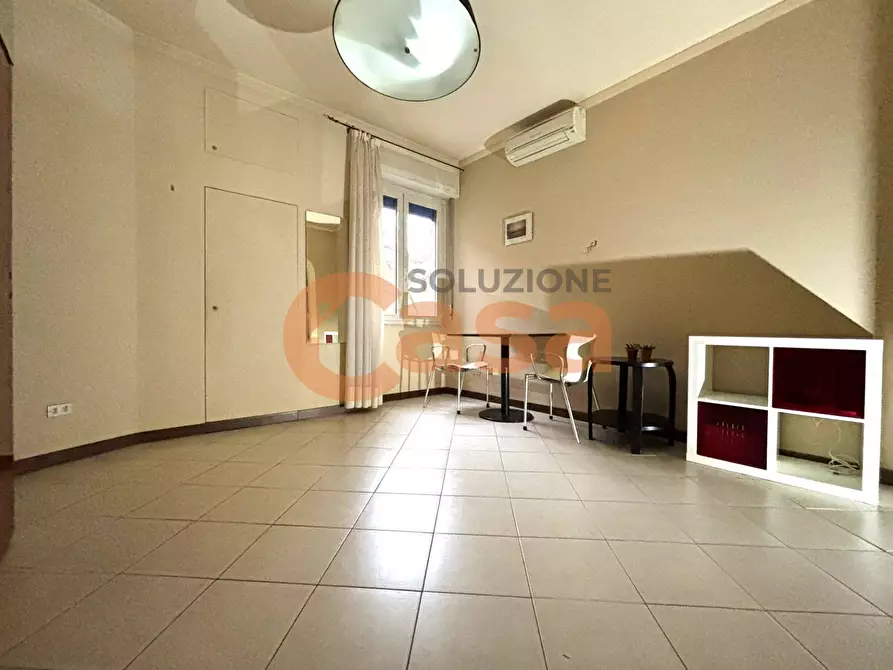 Immagine 1 di Appartamento in vendita  in Viale Gran Sasso a Milano