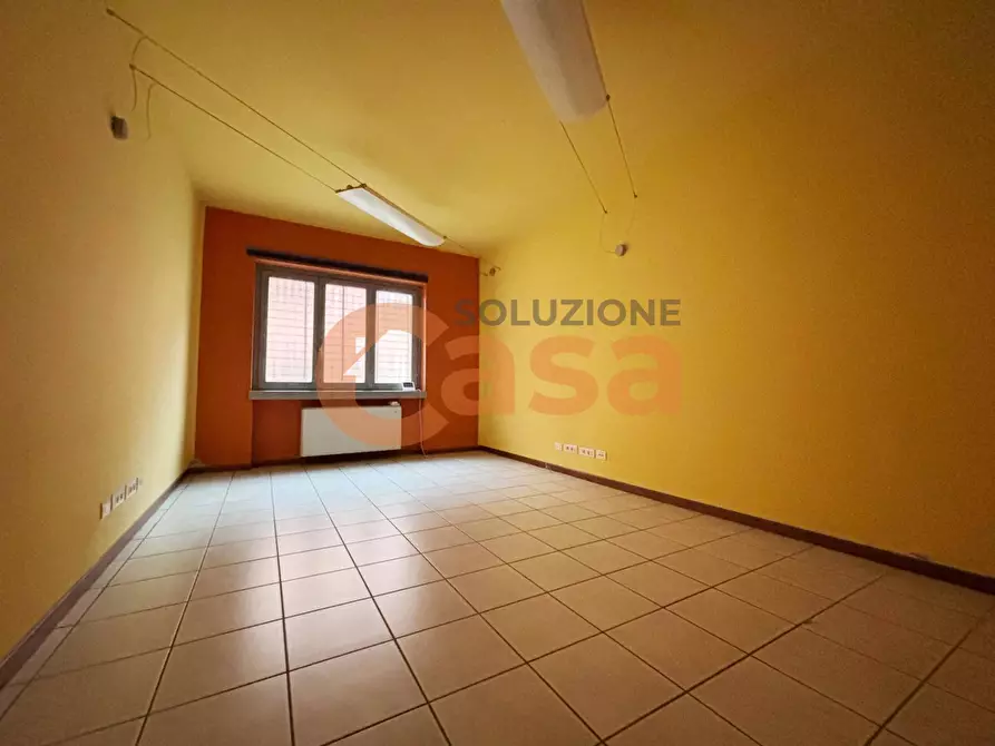 Immagine 4 di Ufficio in affitto  in Via Calciati a Piacenza