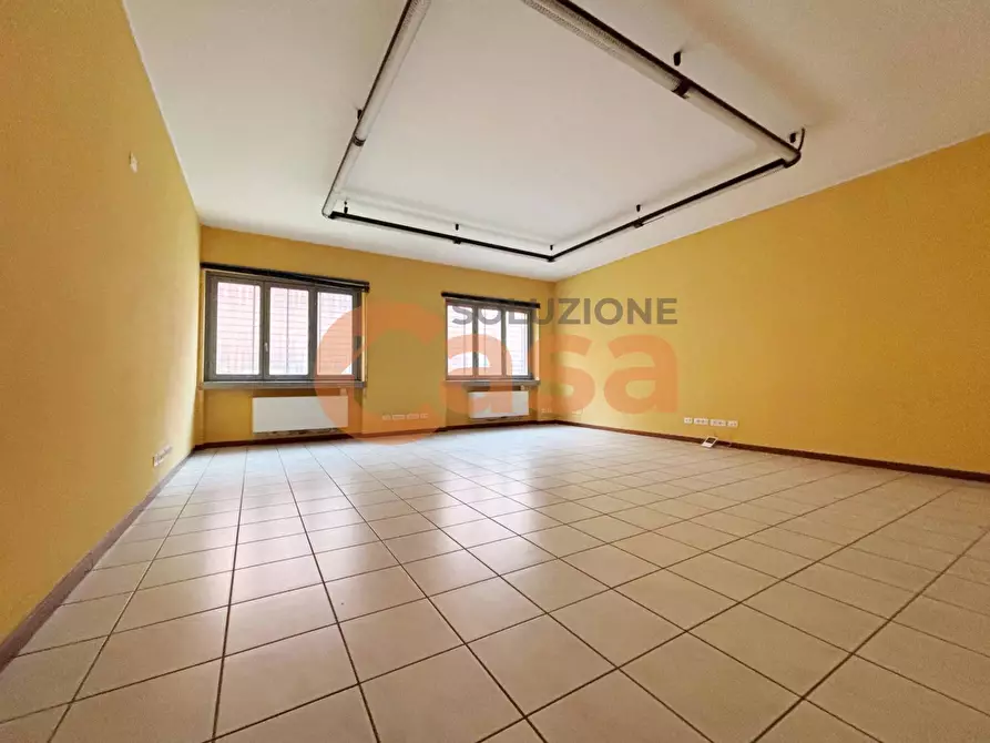 Immagine 1 di Ufficio in affitto  in Via Calciati a Piacenza