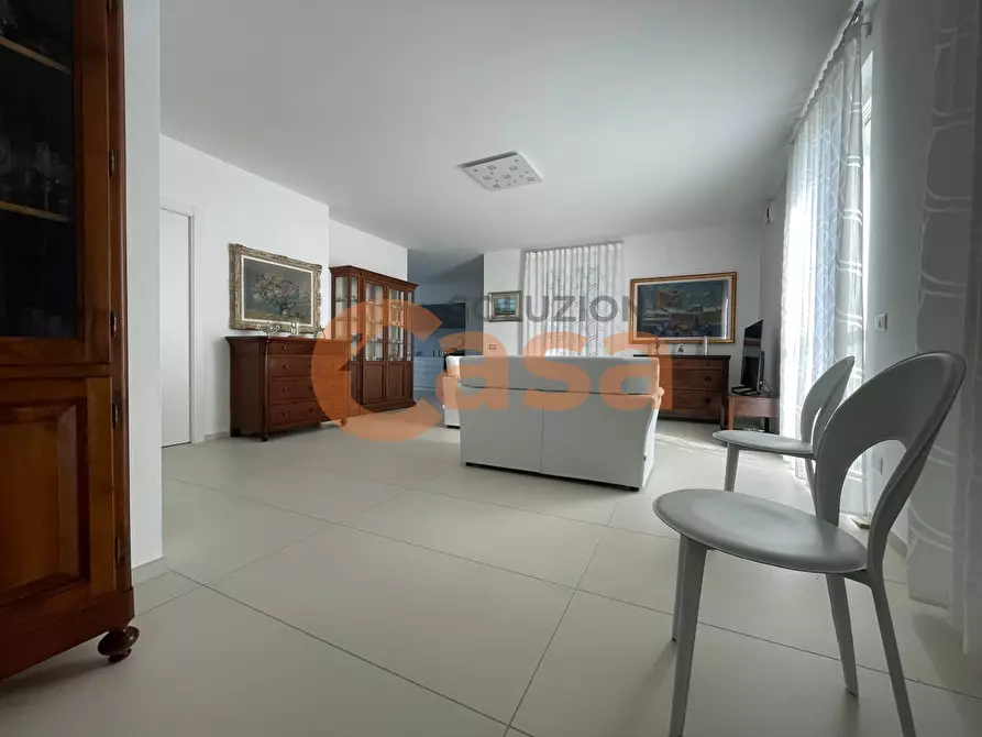 Immagine 3 di Villa in vendita  in Via Alicata a Agazzano