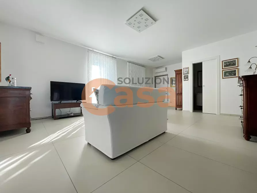 Immagine 5 di Villa in vendita  in Via Alicata a Agazzano