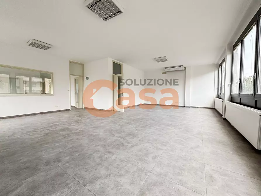 Immagine 4 di Ufficio in affitto  in Via Manfredi a Piacenza
