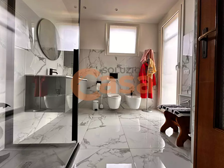 Immagine 11 di Casa indipendente in vendita  in via guerra a Piacenza