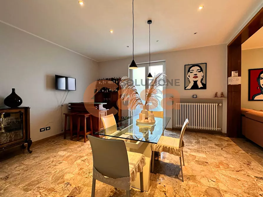 Immagine 1 di Casa indipendente in vendita  in via guerra a Piacenza