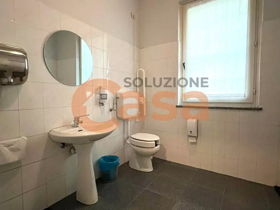 Immagine 15 di Ufficio in affitto  in Via Roma a Agazzano