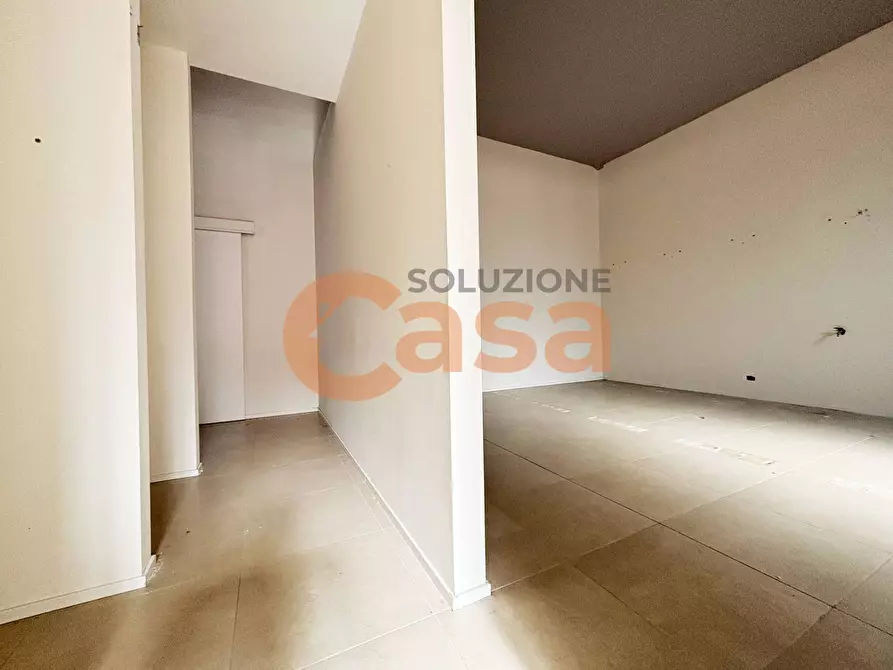 Immagine 5 di Negozio in affitto  in Via Manfredi a Piacenza