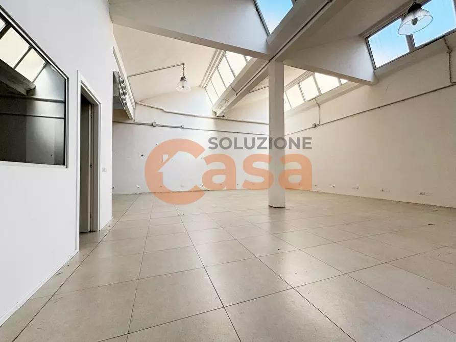 Immagine 8 di Ufficio in affitto  in Via Manfredi a Piacenza