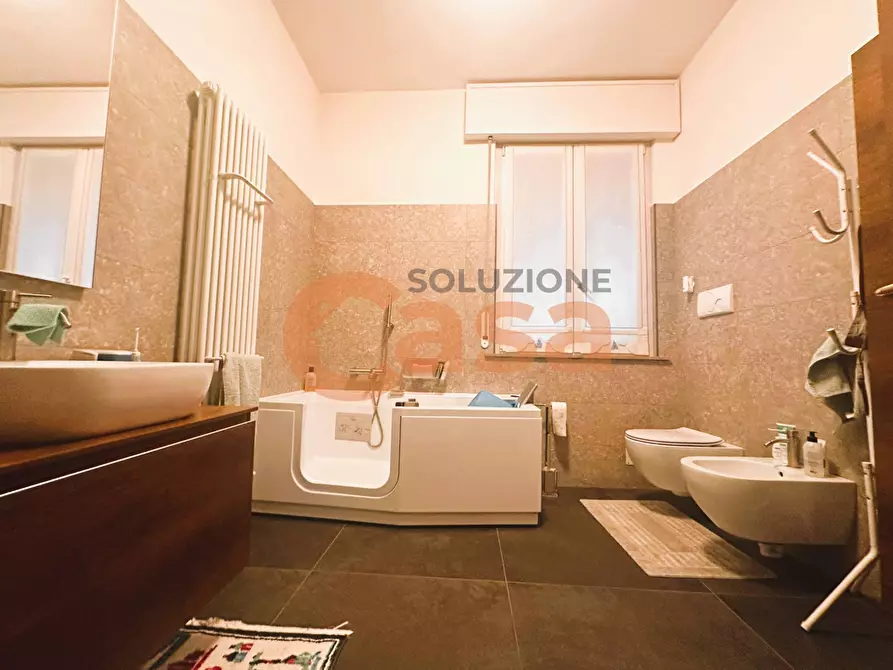 Immagine 8 di Appartamento in vendita  in Via Alessandria a Piacenza