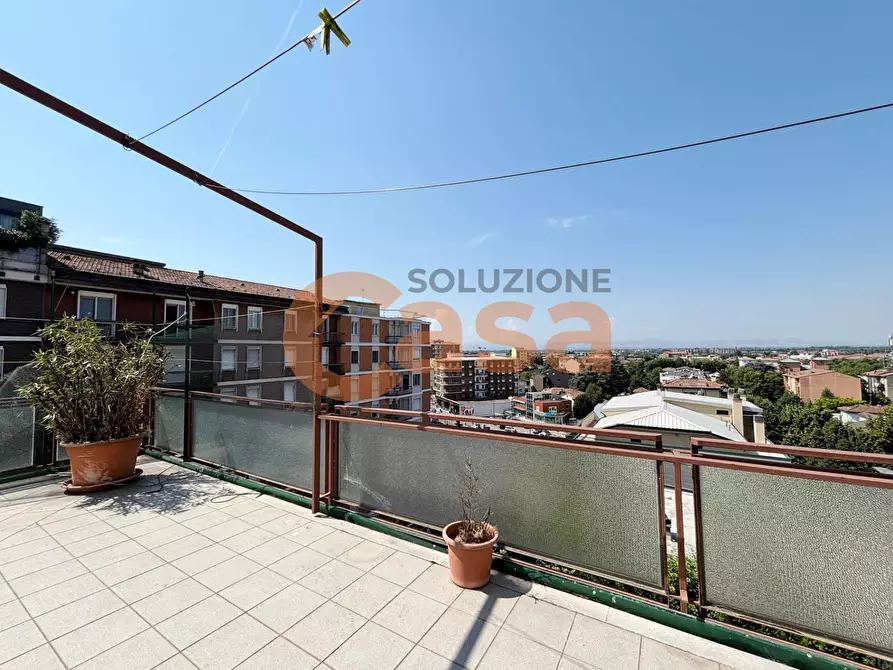 Immagine 3 di Appartamento in vendita  in Via Genova a Piacenza