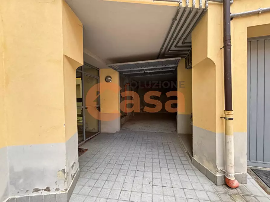 Immagine 5 di Box auto in vendita  in Via Calzolai a Piacenza