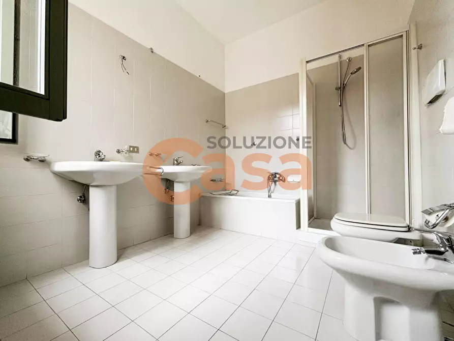 Immagine 15 di Appartamento in vendita  in Via San giuliano a Piacenza