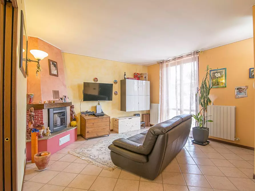 Immagine 15 di Villa in vendita  in Via Rossini a Podenzano