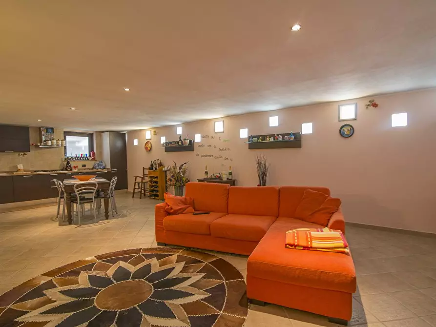 Immagine 28 di Villa in vendita  in Via Rossini a Podenzano