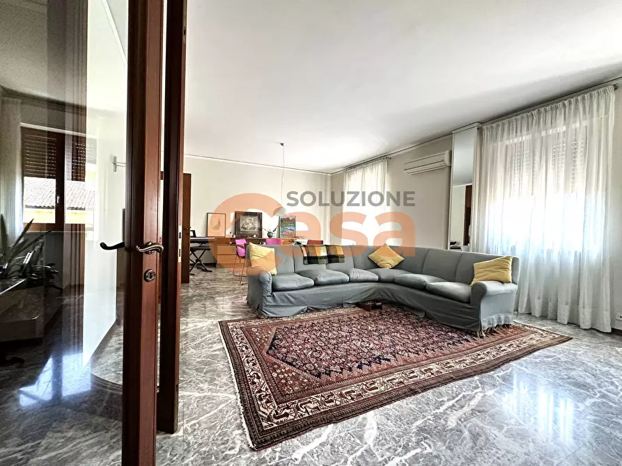 Immagine 18 di Appartamento in vendita  in Stradone Farnese a Piacenza