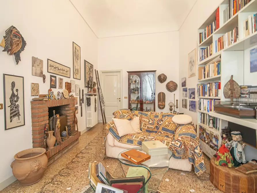 Immagine 6 di Appartamento in vendita  in PIAZZA BORGO a Piacenza