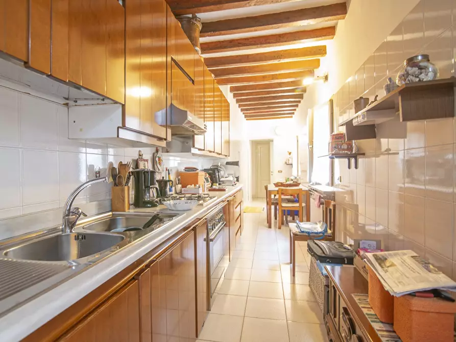 Immagine 10 di Appartamento in vendita  in PIAZZA BORGO a Piacenza