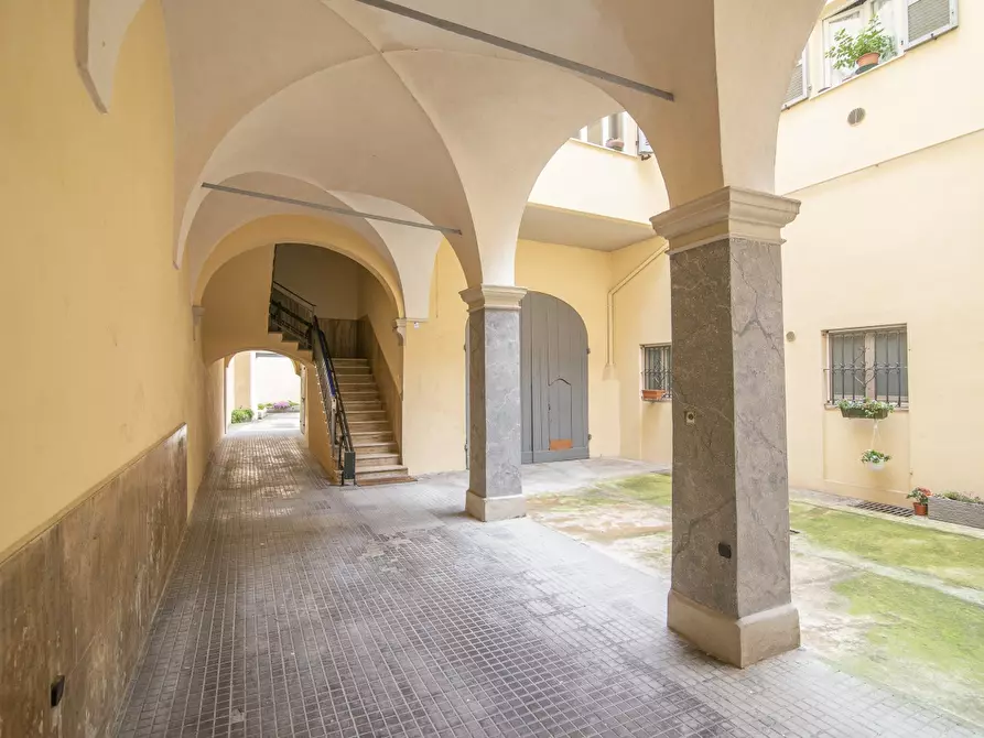 Immagine 15 di Appartamento in vendita  in PIAZZA BORGO a Piacenza