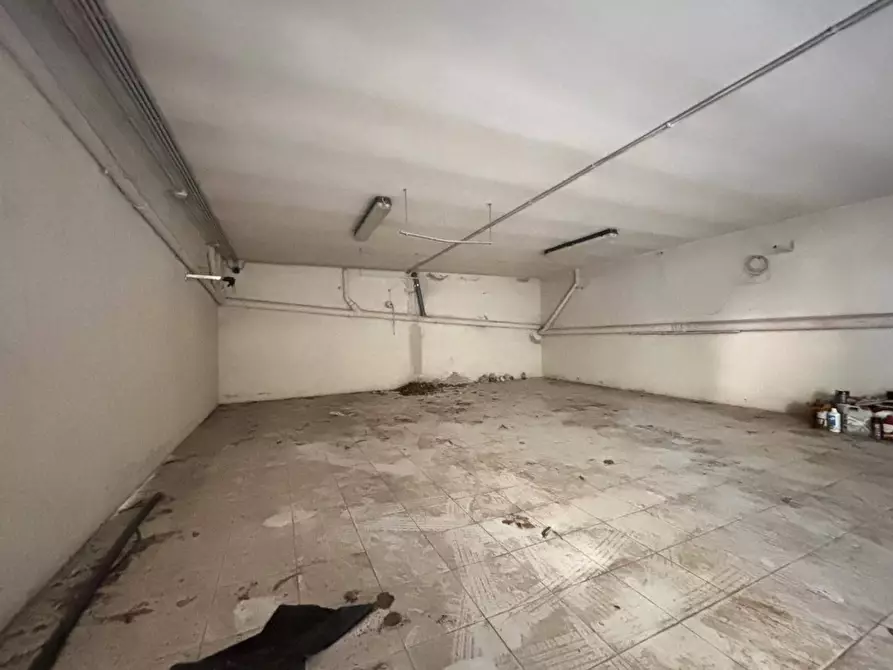Immagine 20 di Magazzino in vendita  in Via Monte Penice a Piacenza