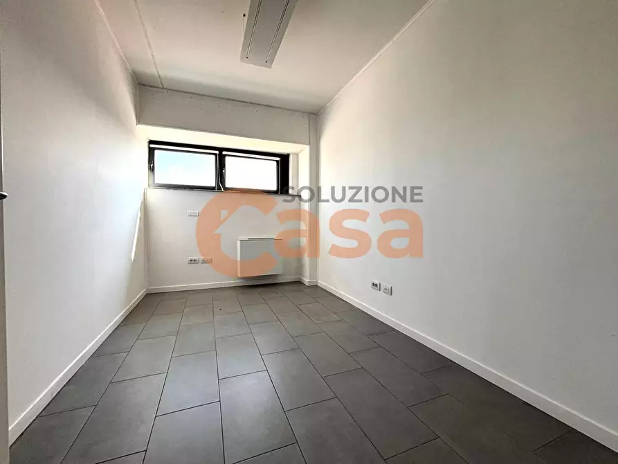 Immagine 11 di Ufficio in affitto  in Strada Veggioletta a Piacenza