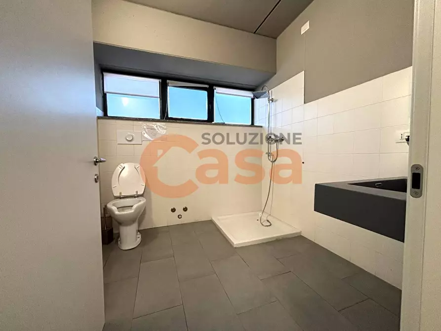 Immagine 21 di Ufficio in affitto  in Strada Veggioletta a Piacenza