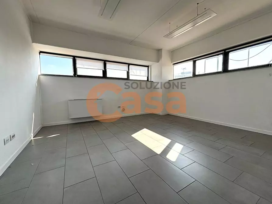 Immagine 15 di Ufficio in affitto  in Strada Veggioletta a Piacenza