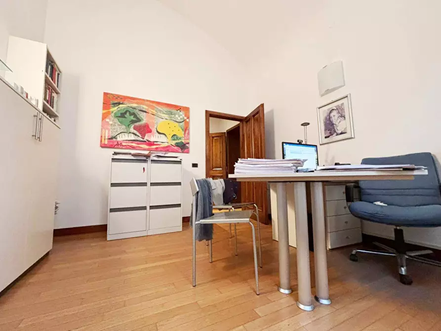 Immagine 12 di Ufficio in affitto  in Via Roma a Piacenza