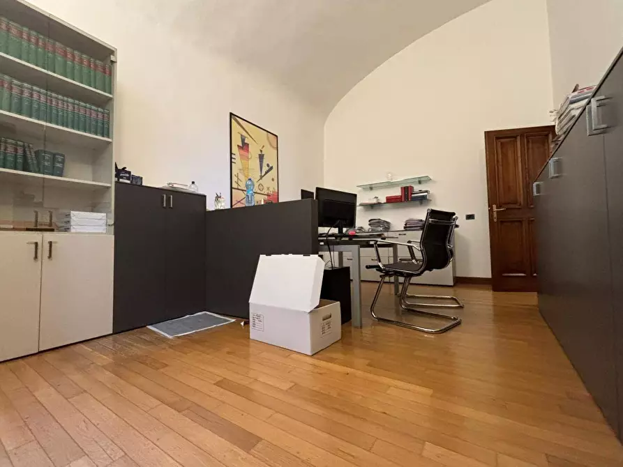 Immagine 10 di Ufficio in affitto  in Via Roma a Piacenza