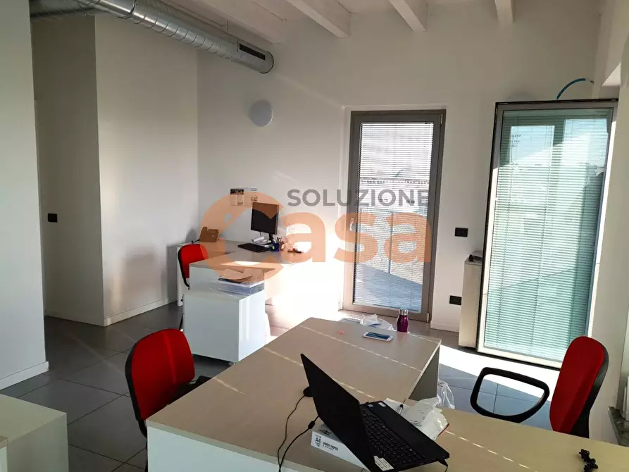 Immagine 3 di Ufficio in vendita  in Corso Europa a Piacenza