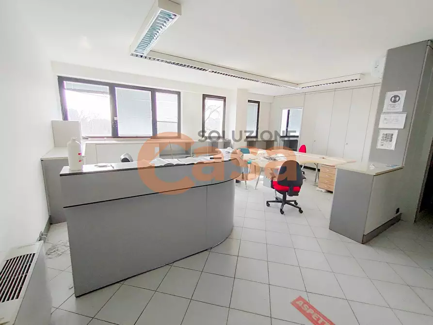 Immagine 7 di Ufficio in vendita  in Via Rigolli a Piacenza