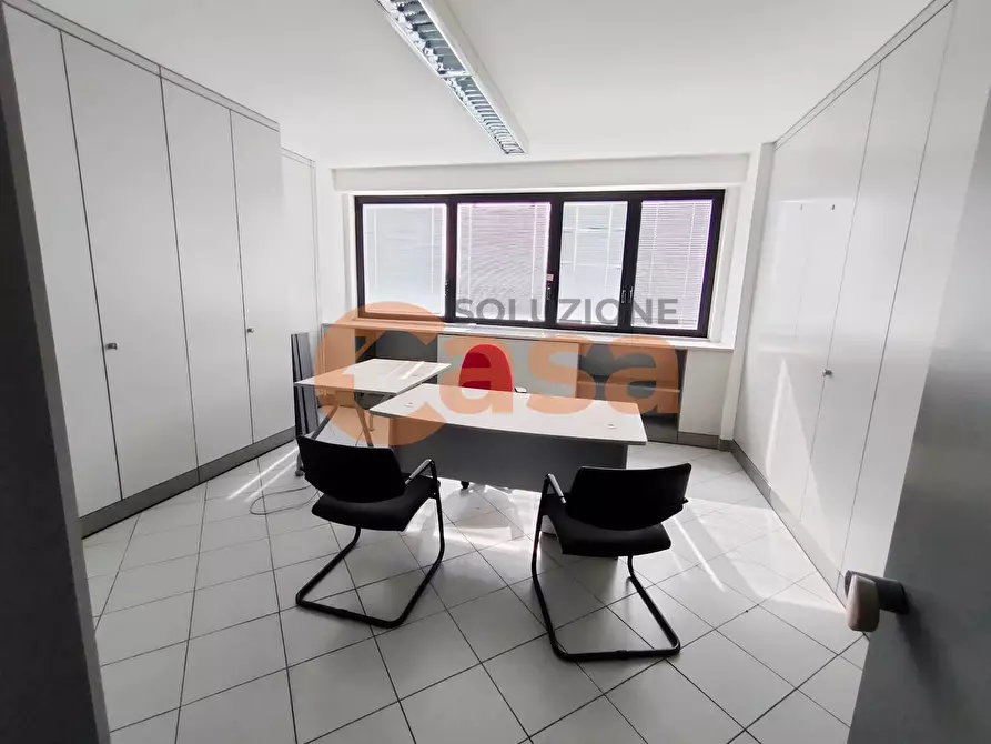 Immagine 13 di Ufficio in vendita  in Via Rigolli a Piacenza