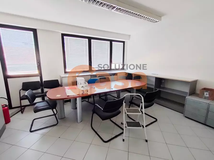 Immagine 9 di Ufficio in vendita  in Via Rigolli a Piacenza