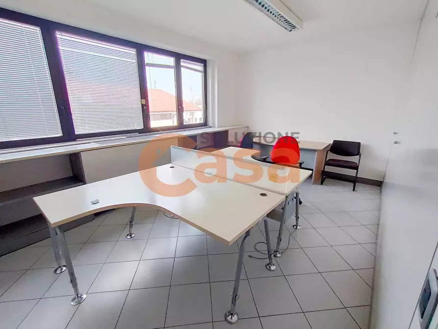 Immagine 11 di Ufficio in vendita  in Via Rigolli a Piacenza