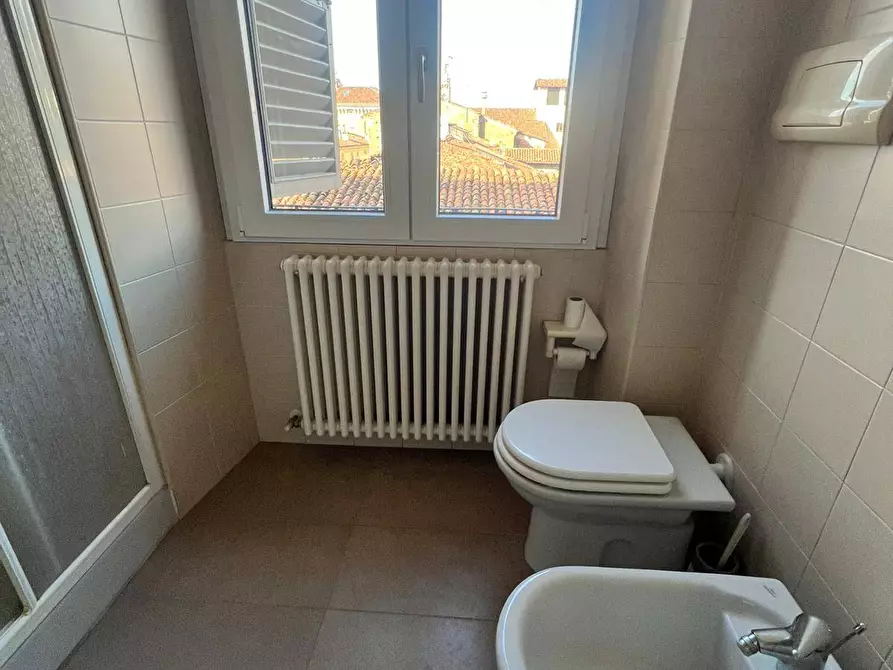 Immagine 13 di Appartamento in affitto  in Via Roma a Piacenza