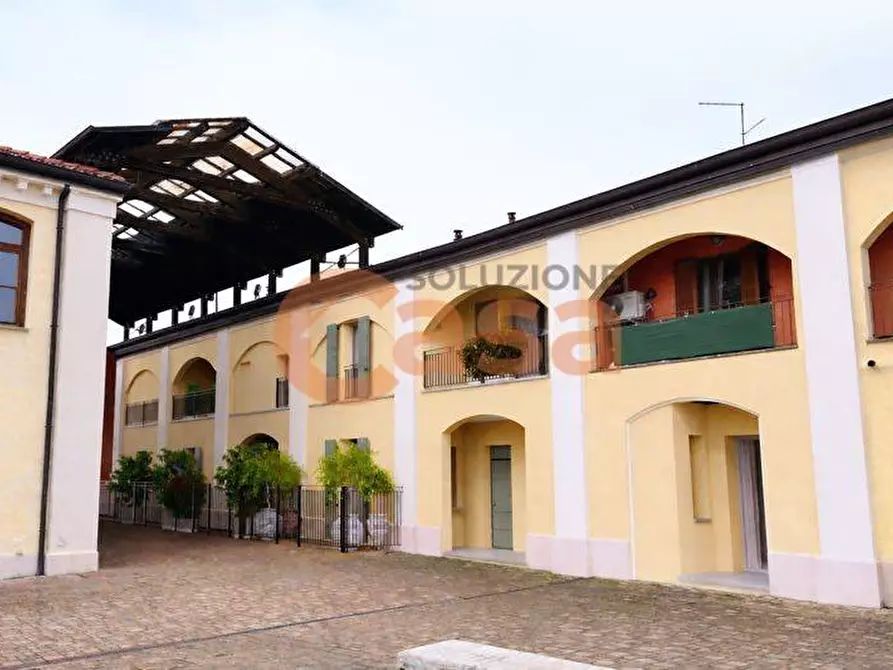 Immagine 4 di Appartamento in vendita  in Via Roma a Pontenure