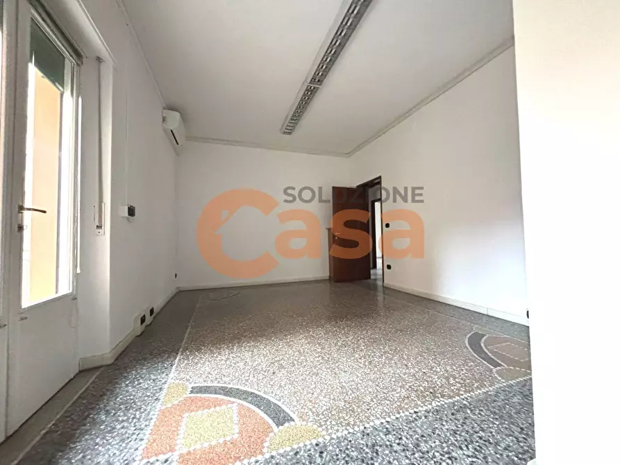 Immagine 1 di Ufficio in affitto  in Via IV Novembre a Piacenza