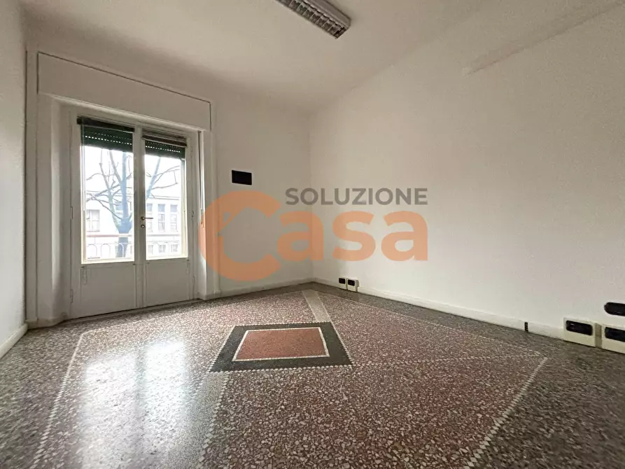 Immagine 11 di Ufficio in affitto  in Via IV Novembre a Piacenza