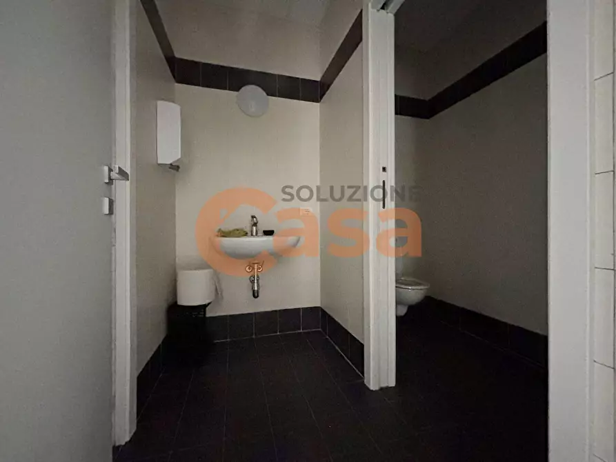 Immagine 8 di Ufficio in affitto  in Via Gorra a Piacenza