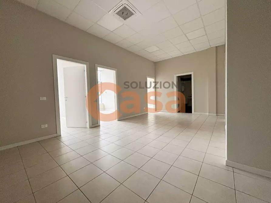 Immagine 2 di Ufficio in affitto  in Via Gorra a Piacenza