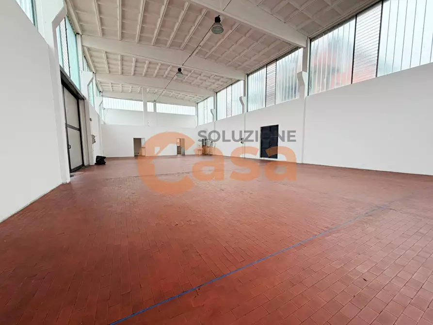 Immagine 11 di Capannone industriale in affitto  in Via Einaudi a Piacenza