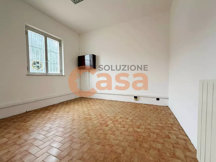 Immagine 15 di Capannone industriale in affitto  in Via Einaudi a Piacenza