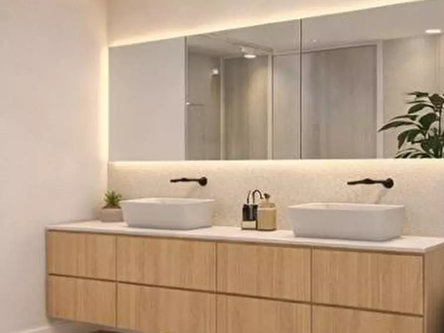 Immagine 22 di Appartamento in vendita  in Via  Veneto a Piacenza