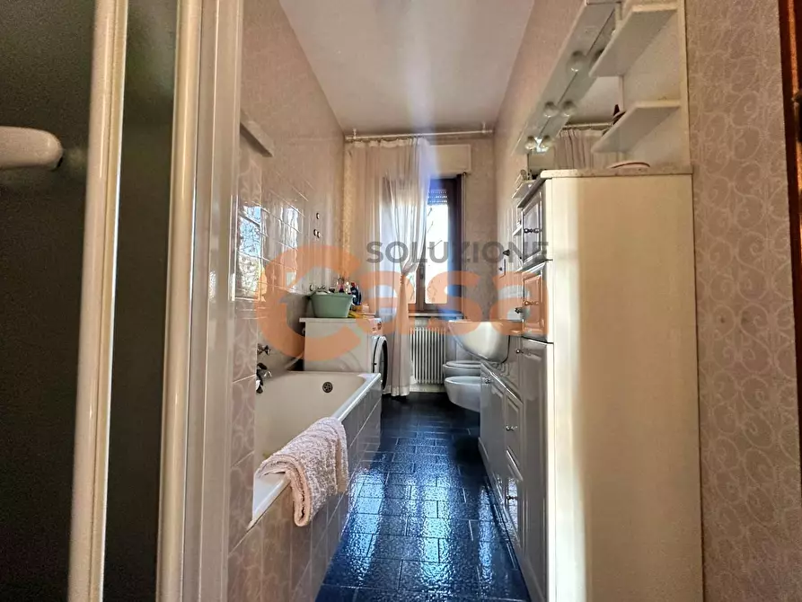 Immagine 9 di Appartamento in vendita  in Via Tortona a Piacenza